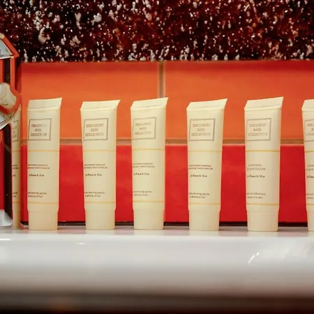 Διαμέρισμα Spacious For 11 With 5 Bedrooms In By Renters Βρότσλαβ