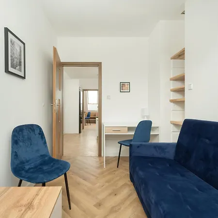 Apartmán Spacious For 11 With 5 Bedrooms In By Renters