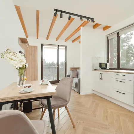 Spacious For 11 With 5 Bedrooms In By Renters